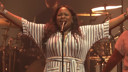 gracefully broken live at passion city church  tasha cobbs leonard